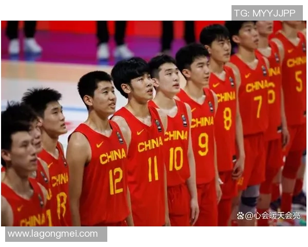 中国男篮队迎战泰国队全力争胜展现实力与团队合作精神 中国男篮队迎战泰国队全力争胜展现实力与团队合作精神