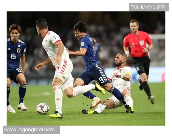 伊朗足球与日本足球的对决:历史交锋与未来展望分析 伊朗足球与日本足球的对决:历史交锋与未来展望分析